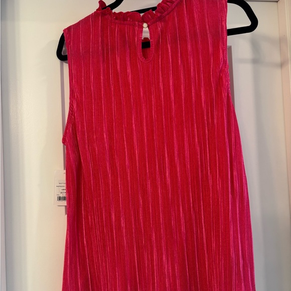 NWT Chic Raspberry Sorbet Sleeveless Blouse with Ruffle Trim- Size Large - Picture 6 of 8